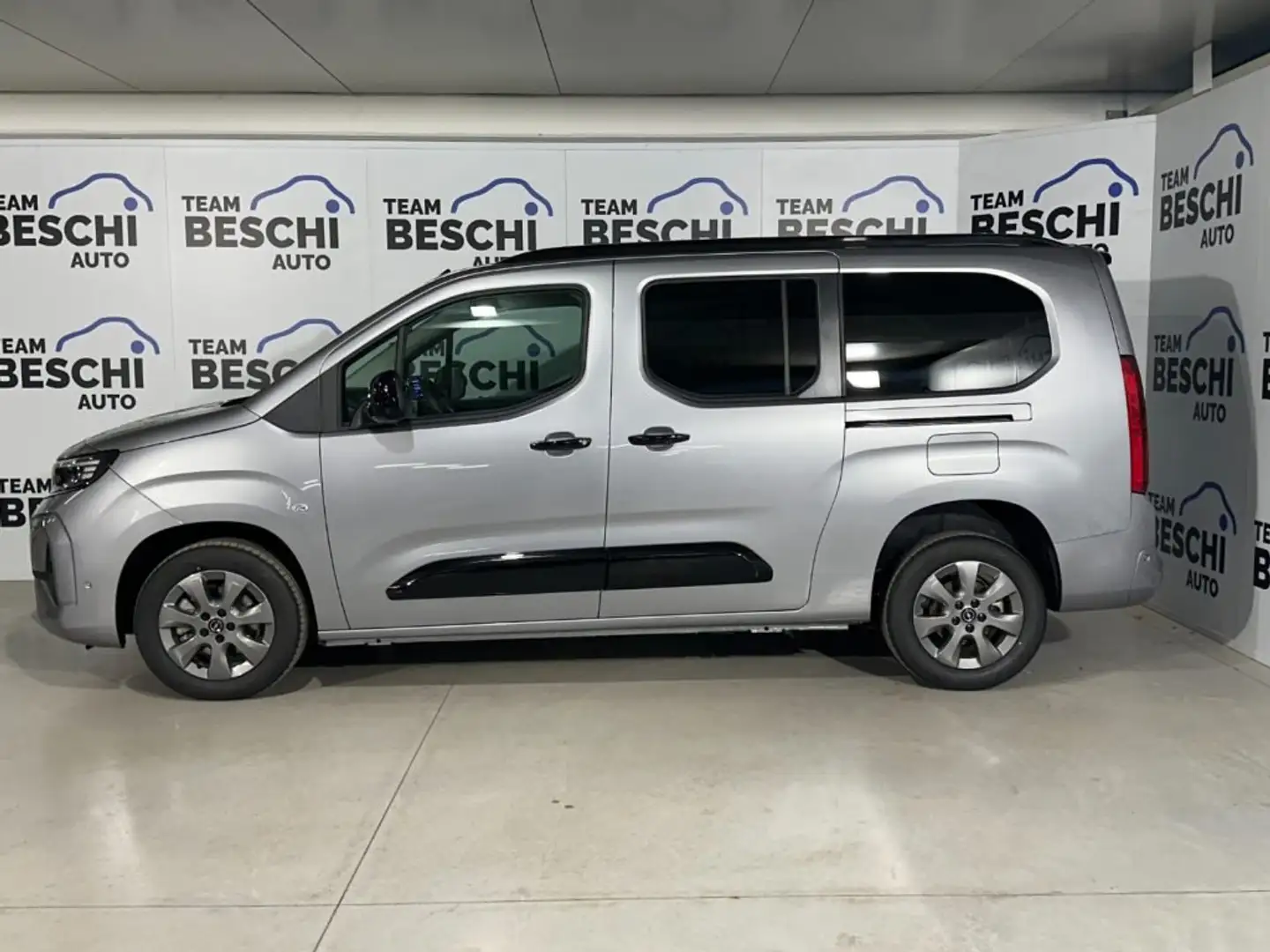 Opel Combo 1.5 BlueHDI 130CV AUT. 7 POSTI L2 Elegance+ Gris - 2