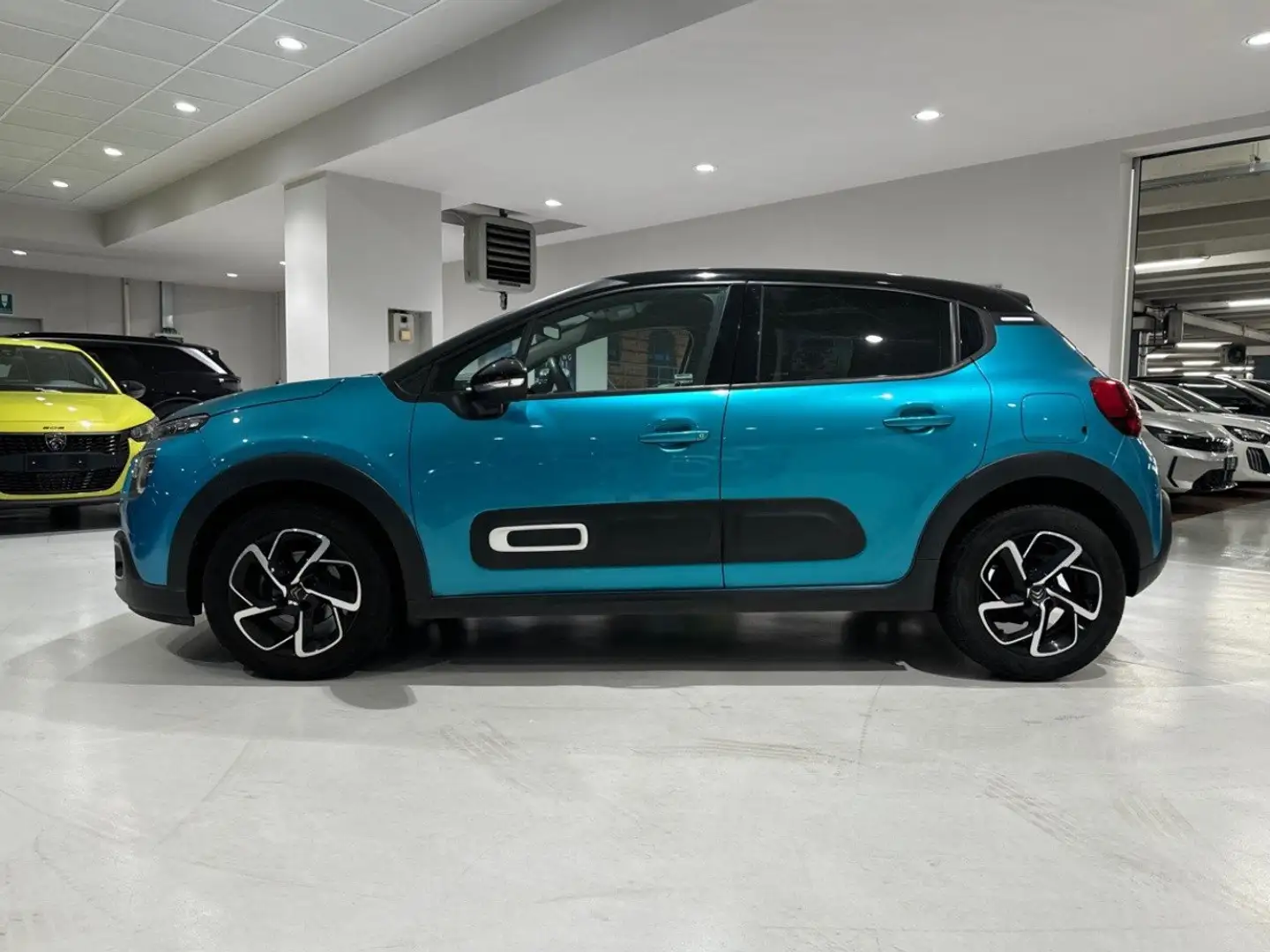 Citroen C3 PureTech 83 S&S Shine Blauw - 2