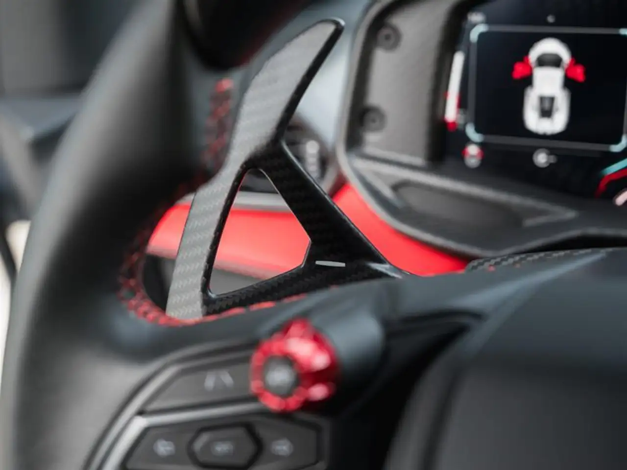 Lamborghini Revuelto снимка Lamborghini Revuelto