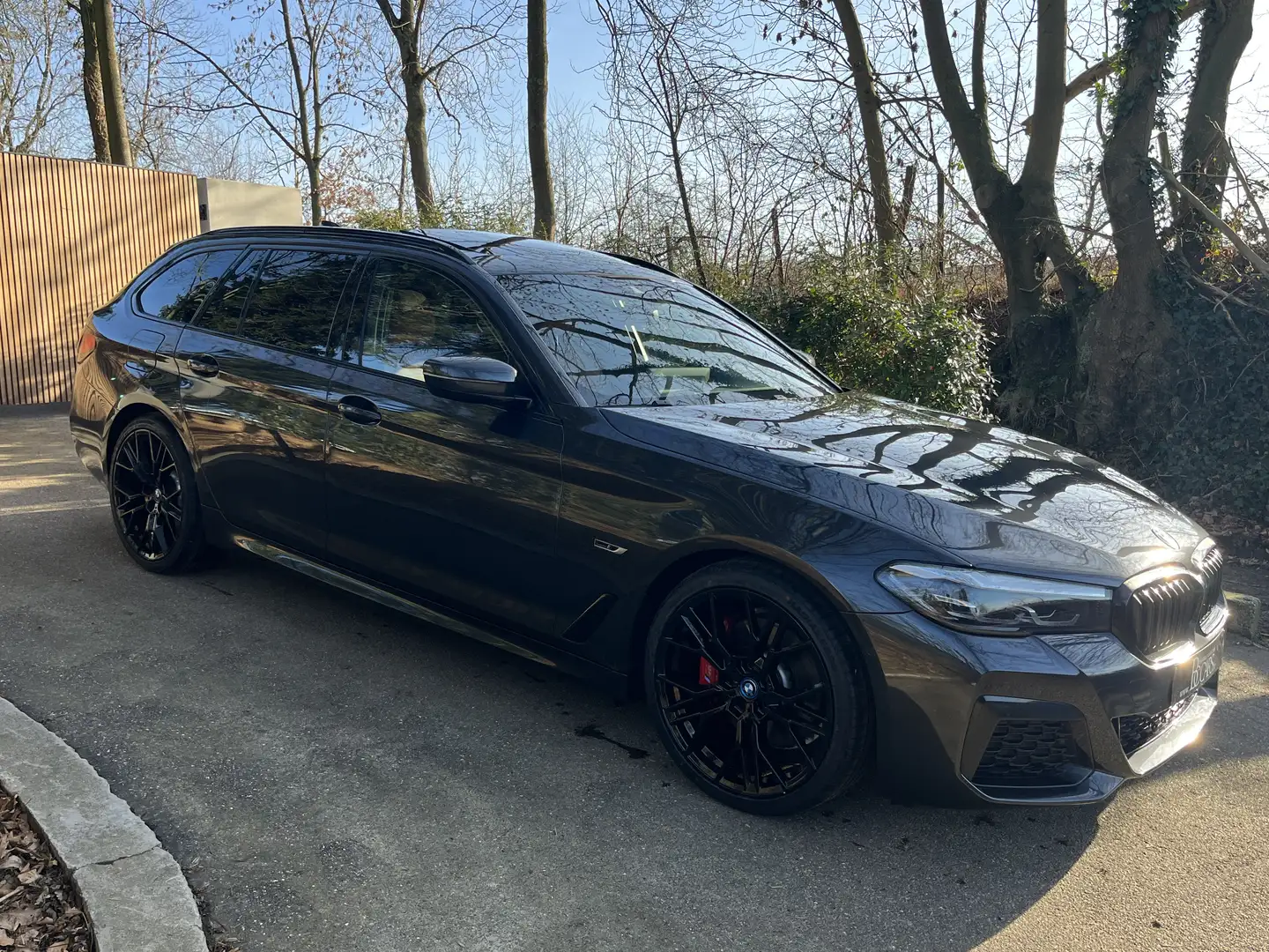 BMW 530 LCI M-Pakket-Panodak-Cockpit Pro-Head Up-20" Schwarz - 2