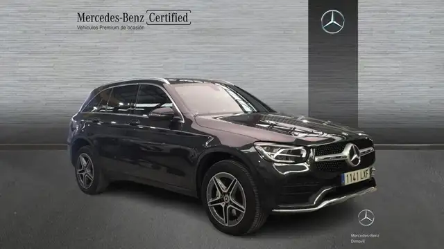 Mercedes-Benz 300 view 3