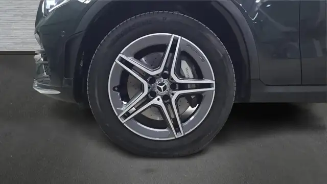 Mercedes-Benz 300 view 5