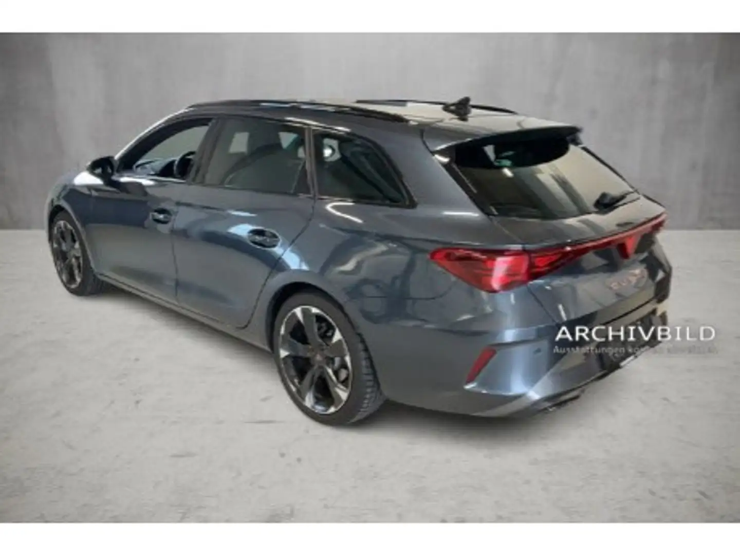 CUPRA Leon ST DSG KEYLESS LED PDC ACC LEDER NAVI SHZ Noir - 2