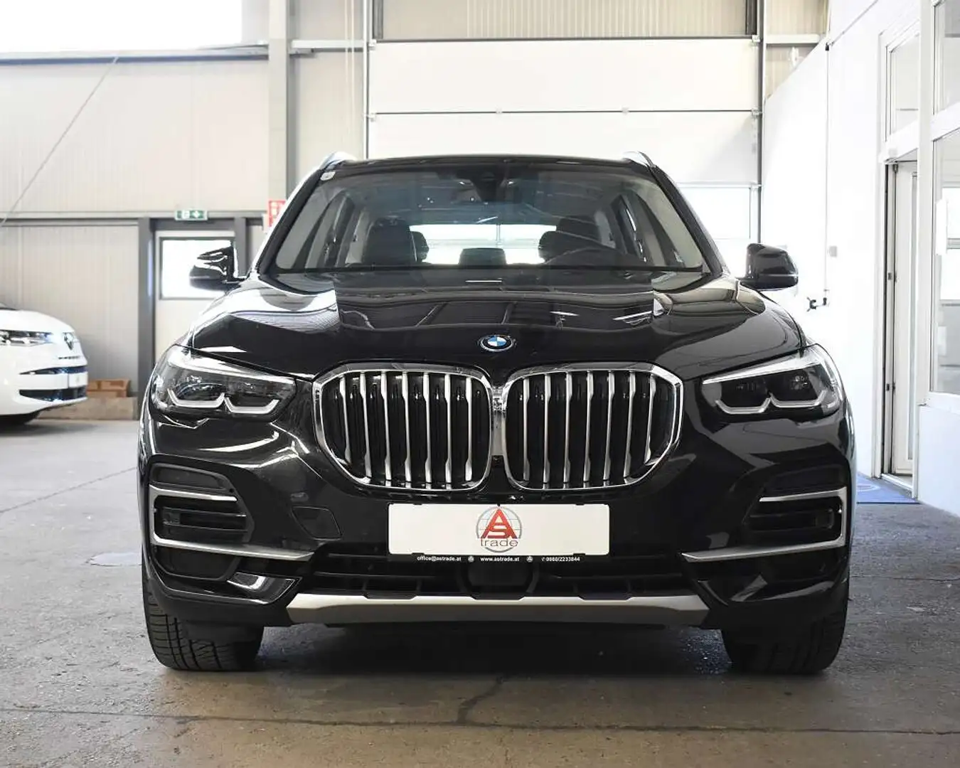 BMW X5 xDrive45e Aut. / Volldigital Schwarz - 2