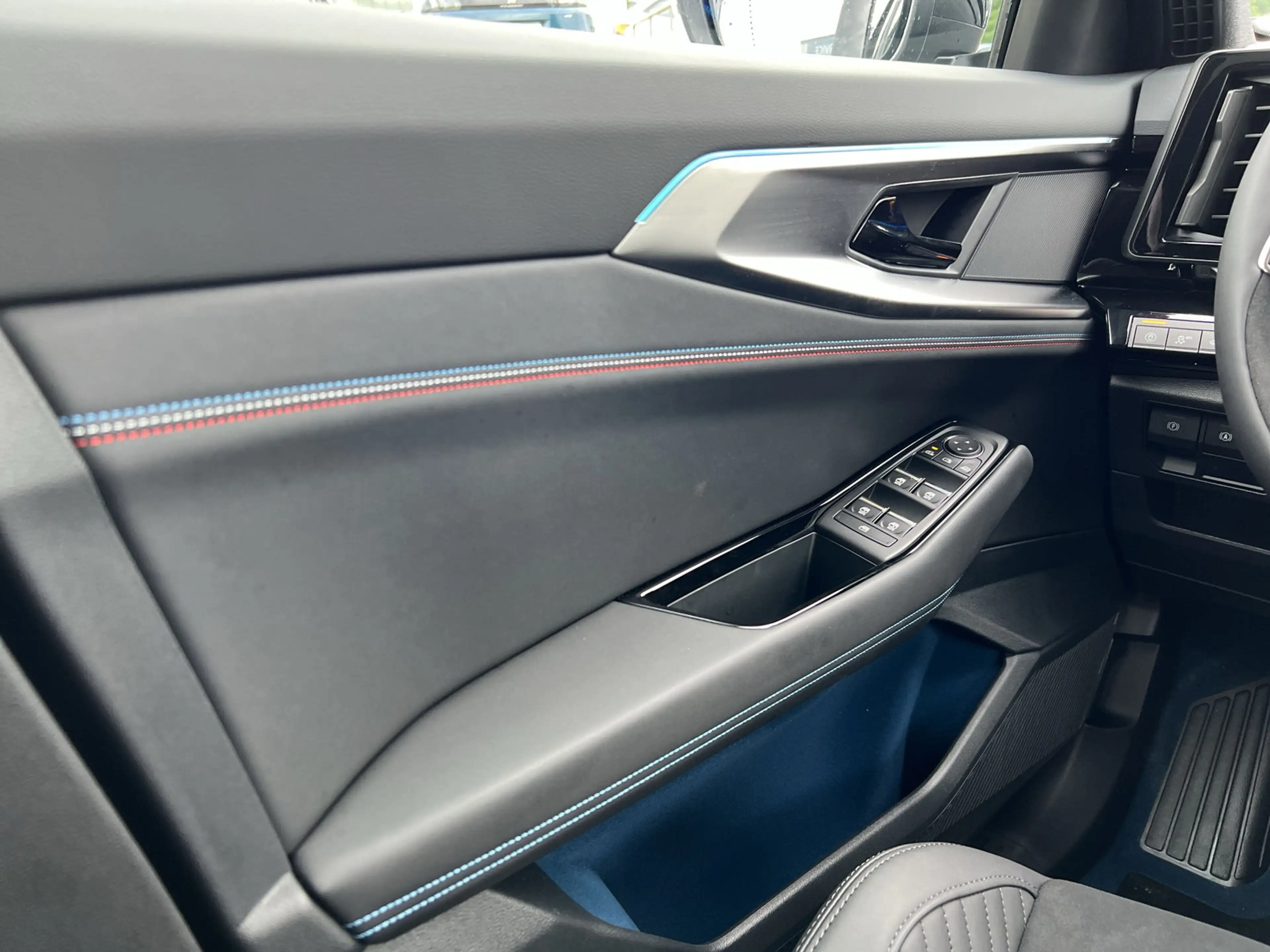 Renault Rafale Plug-in Hybrid 300 4x4 Atelier Alpine SHZ+Pano-Dac — photo 13