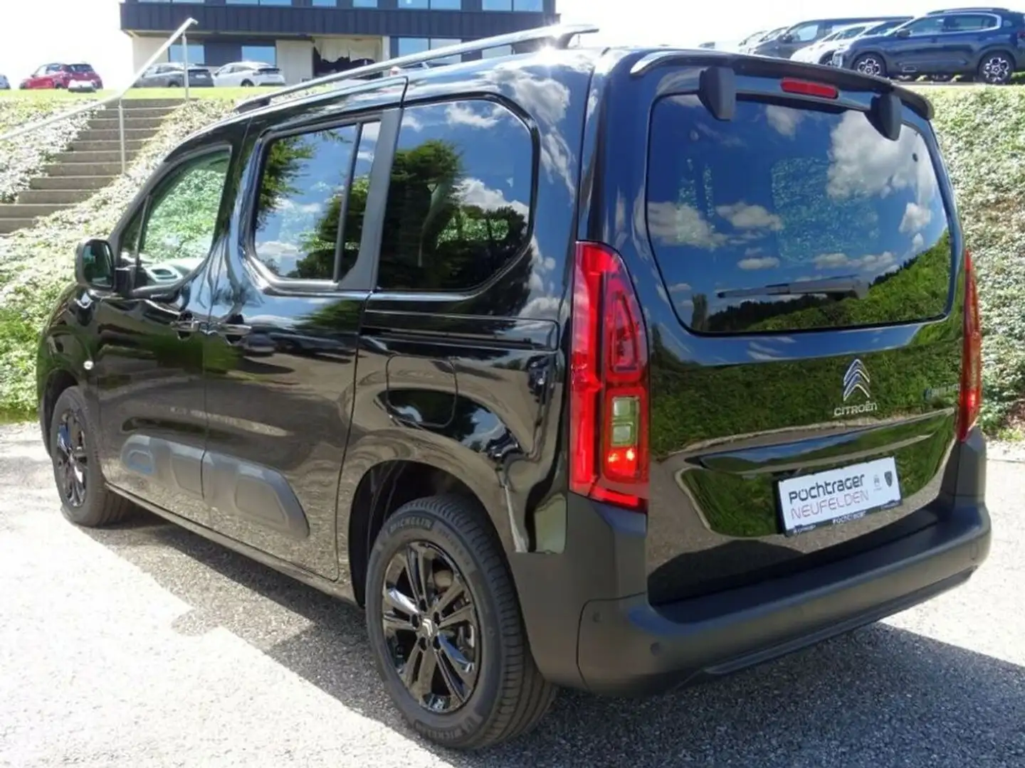 Citroen Berlingo e-Shine M Schwarz - 2