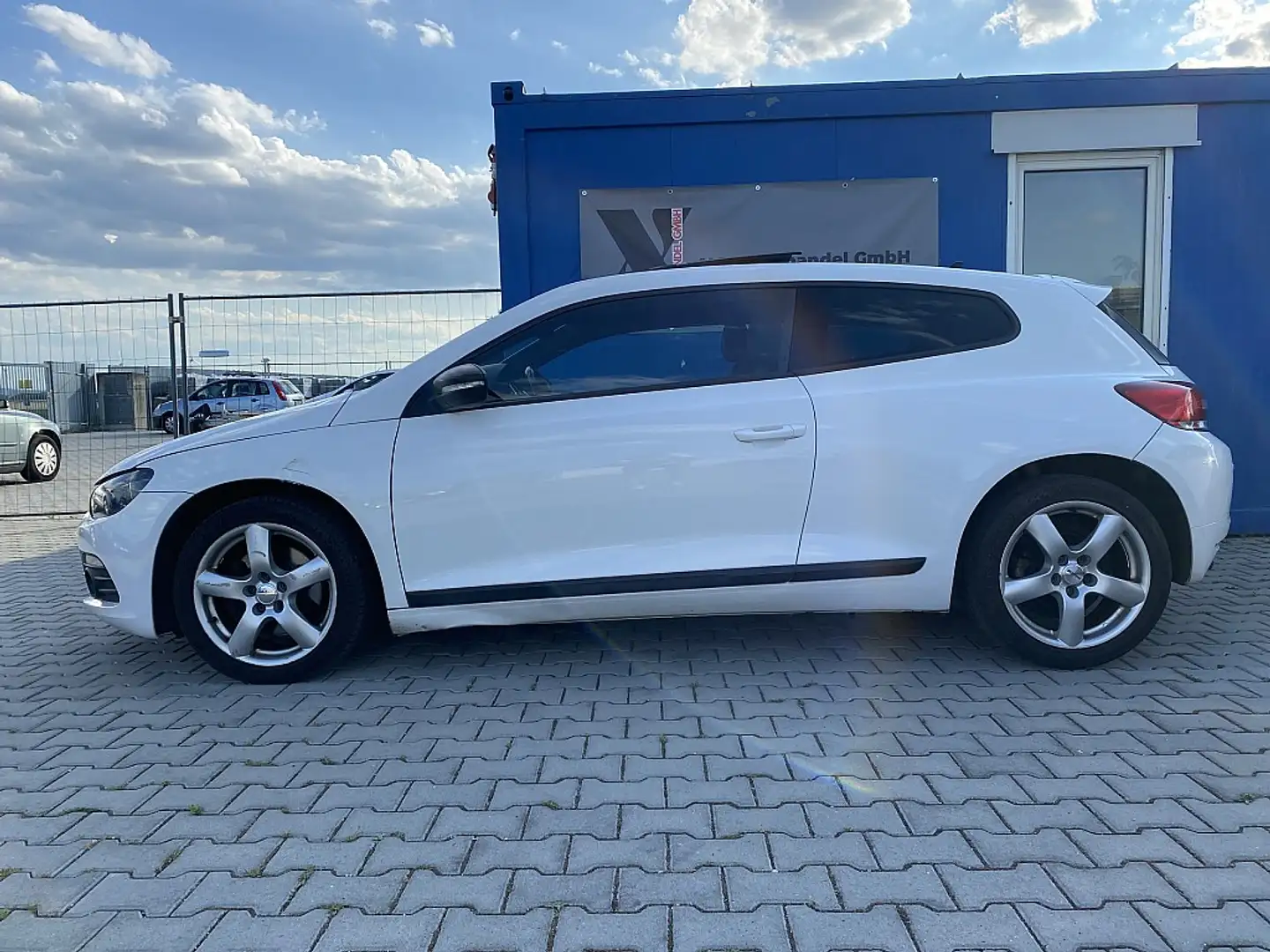 Volkswagen Scirocco 2,0 TSI DSG/SEHR GUTE AUSSTATTUNG/GEPFLEGTER ZU... Weiß - 2