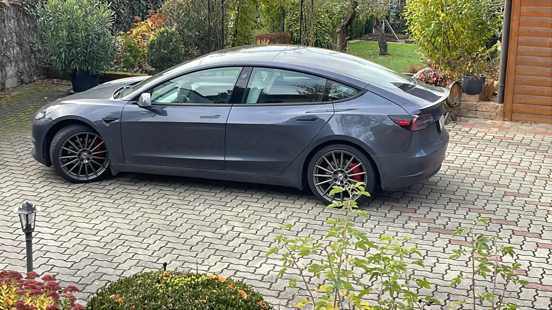 Tesla Model 3 Performance AWD - 1