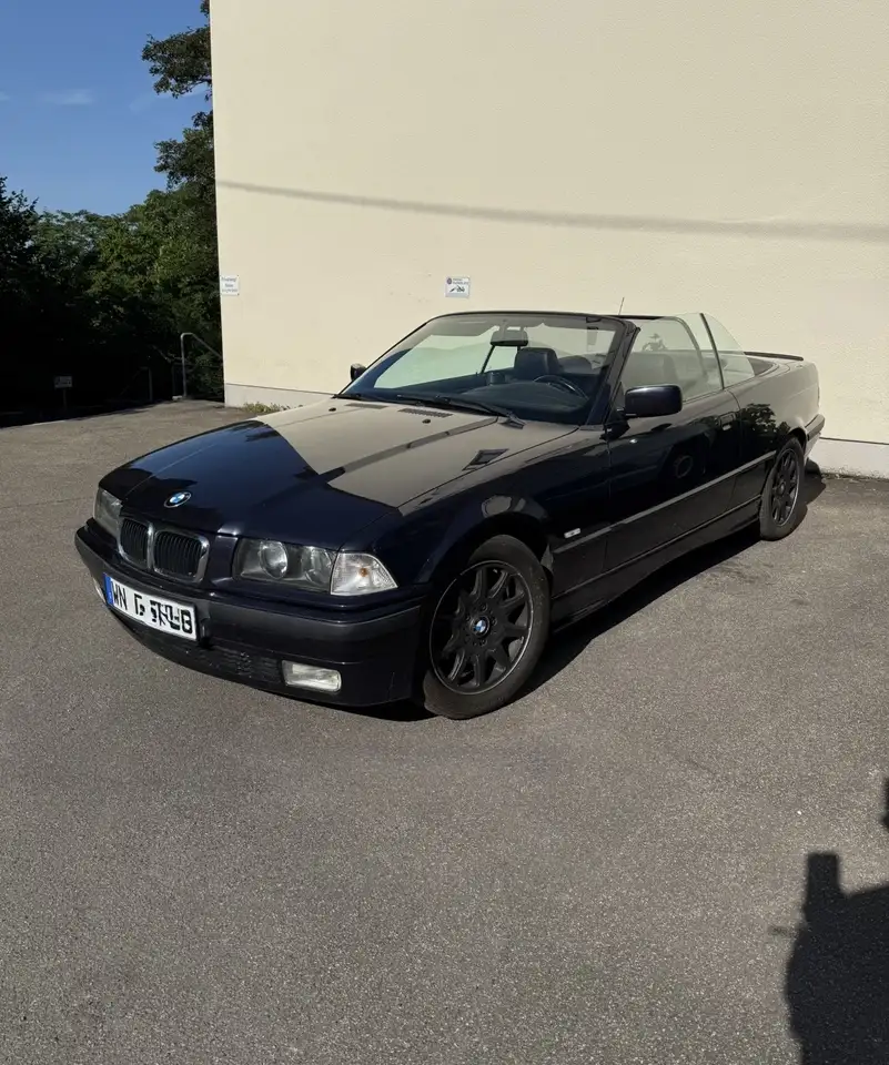 BMW 320i E36, foto 1
