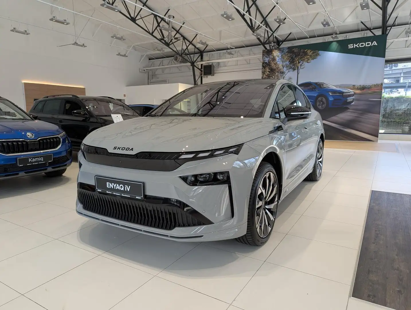 Skoda Enyaq Coupe 85 Sportline 82 kWh Grau - 2