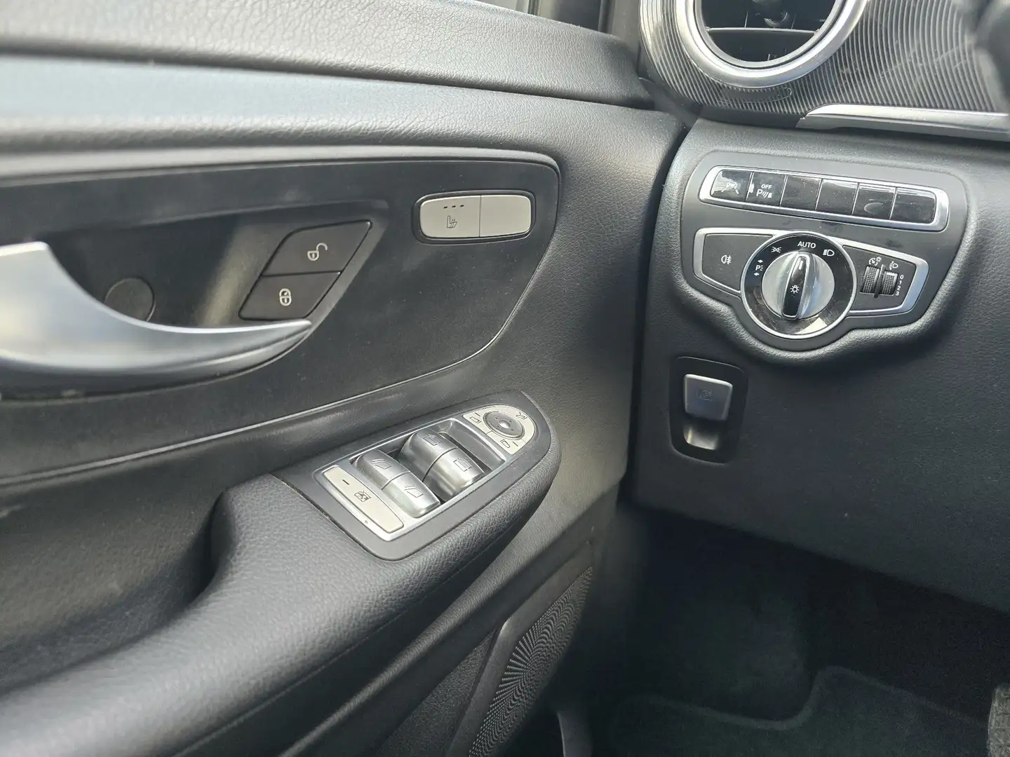 Mercedes-Benz V 250 (BlueTEC) d lang 7G-TRONIC Avantgarde - 2