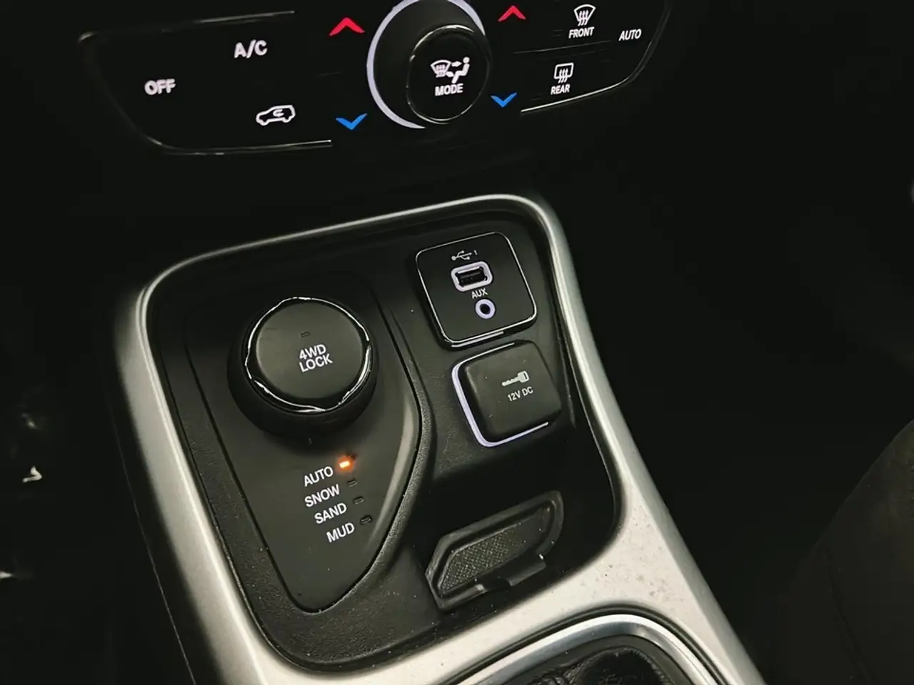 Jeep Compass снимка Jeep Compass