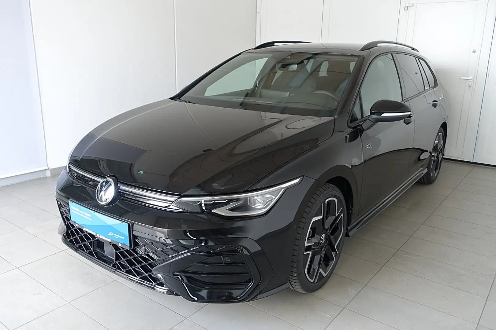 Volkswagen Golf Variant 1,5 TSI ACT mHEV Sport DSG Schwarz - 1
