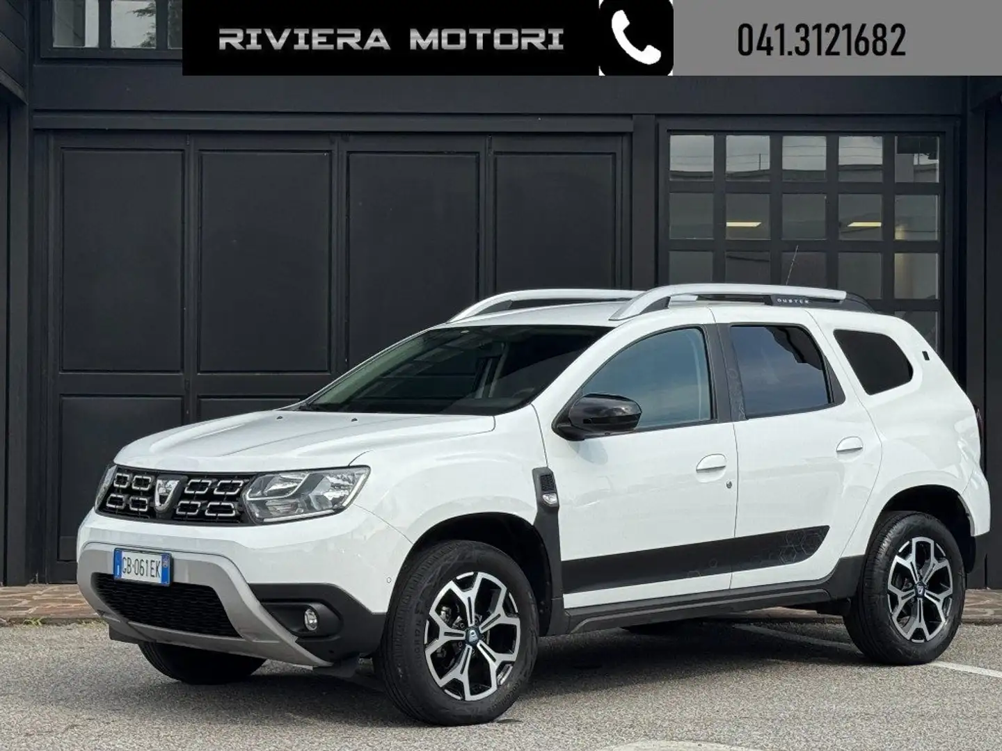 Dacia Duster 1.0 TCe 100 CV ECO-G 4x2 15th Anniversary Blanc - 1