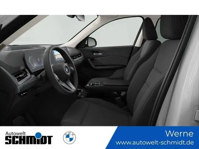 BMW X1 view 3