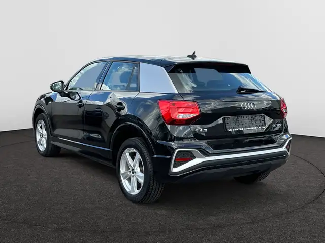 Audi Q2 view 3