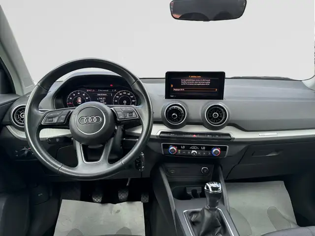 Audi Q2 view 6