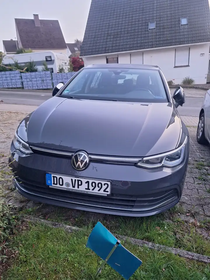 Volkswagen Golf 2.0 TDI SCR DSG Move — photo 1 of 8