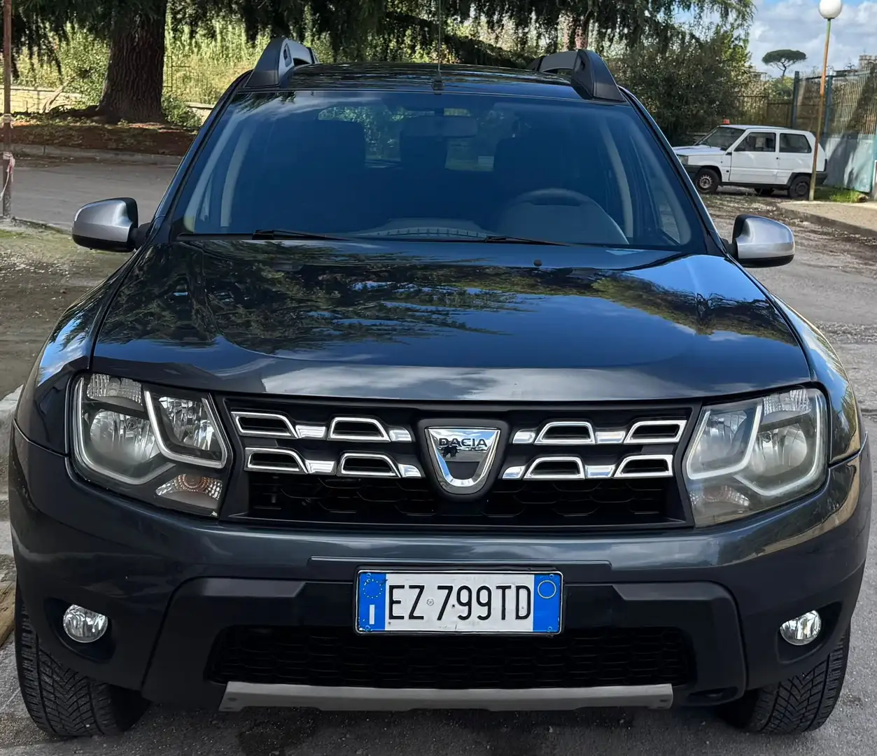 Dacia Duster Duster I 2014 1.6 Ambiance radio clima gpl 105cv Gris - 2