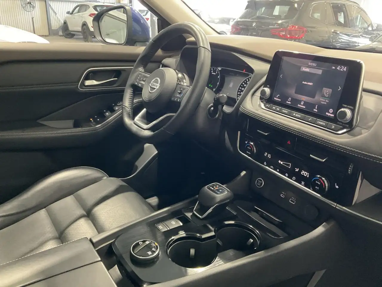 Nissan Rogue снимка Nissan Rogue