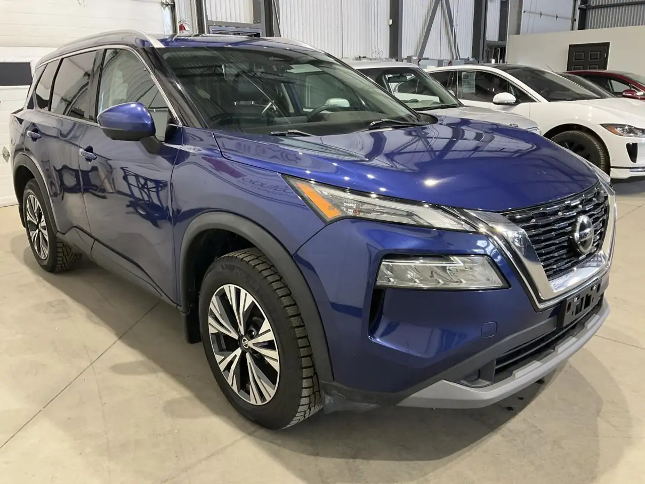 Nissan Rogue снимка Nissan Rogue