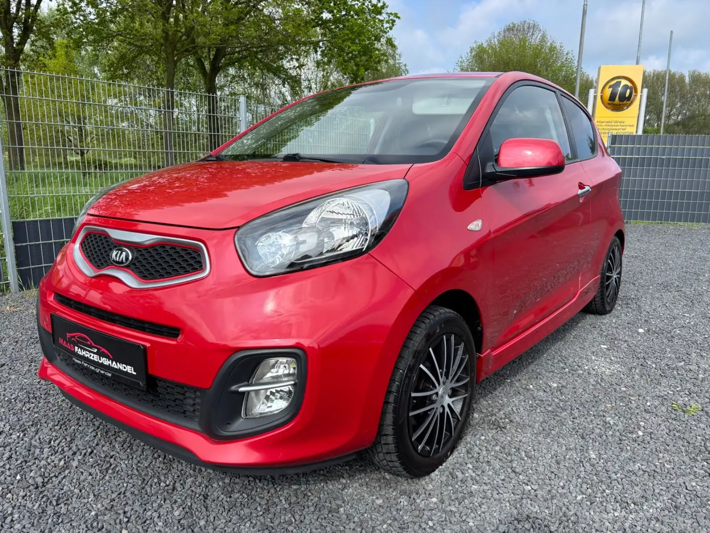 Kia Picanto Dream Team Красный - 2