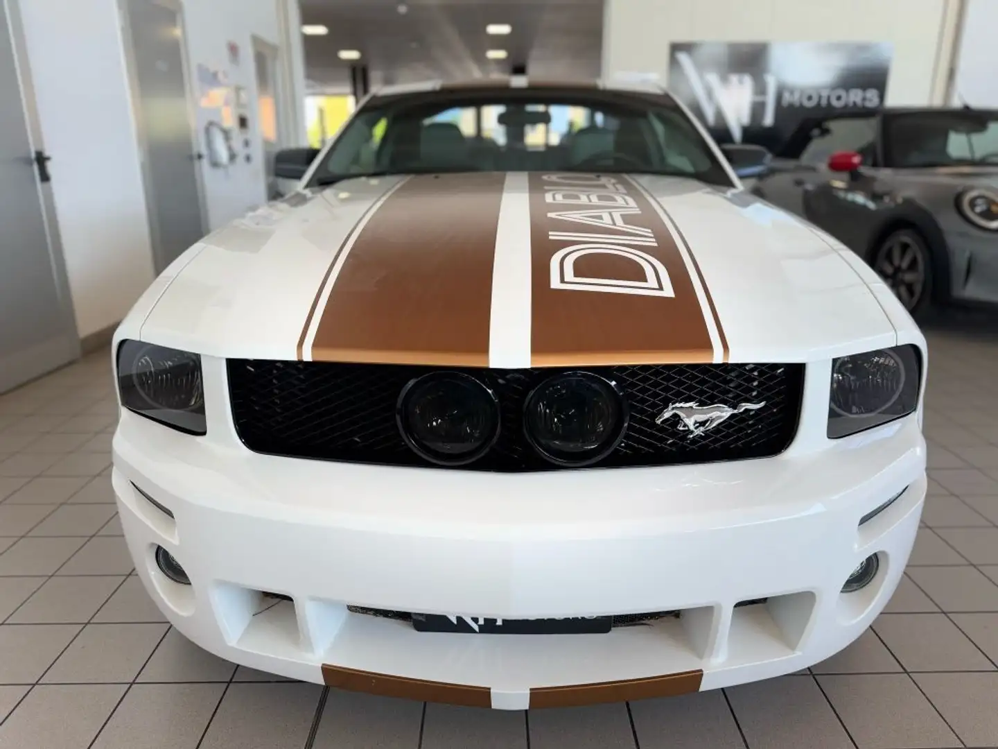 Ford Mustang 4.0 V6 //BELL1SS1MA//CERCHI 20//AUTOMATICA Bílá - 2
