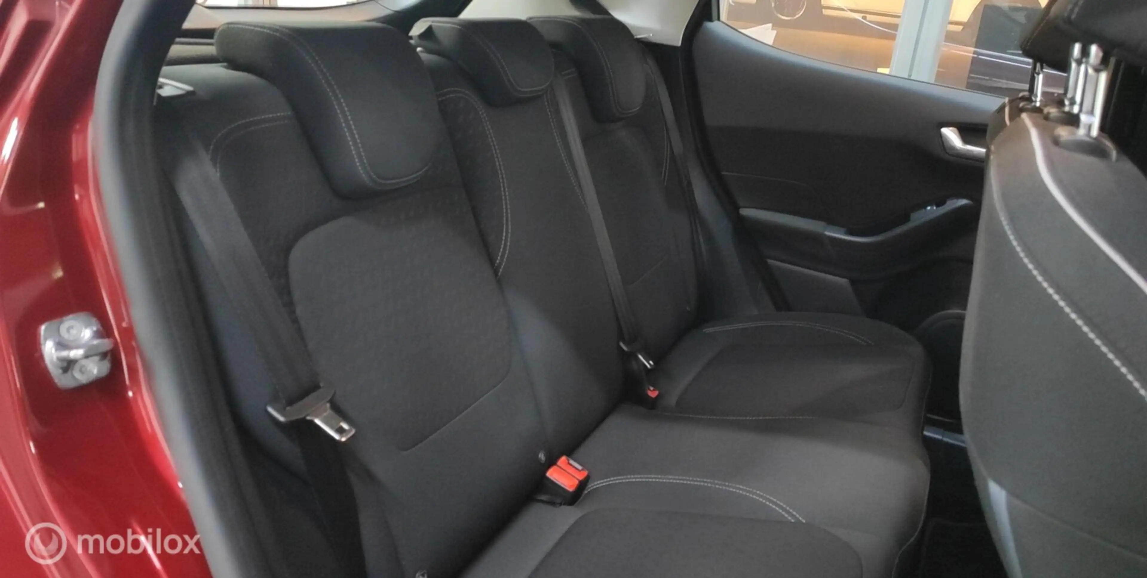 Ford Fiesta 1.0 EcoBoost AUTOMAAT Titanium CARPLAY NIEUW DISTR — photo 25