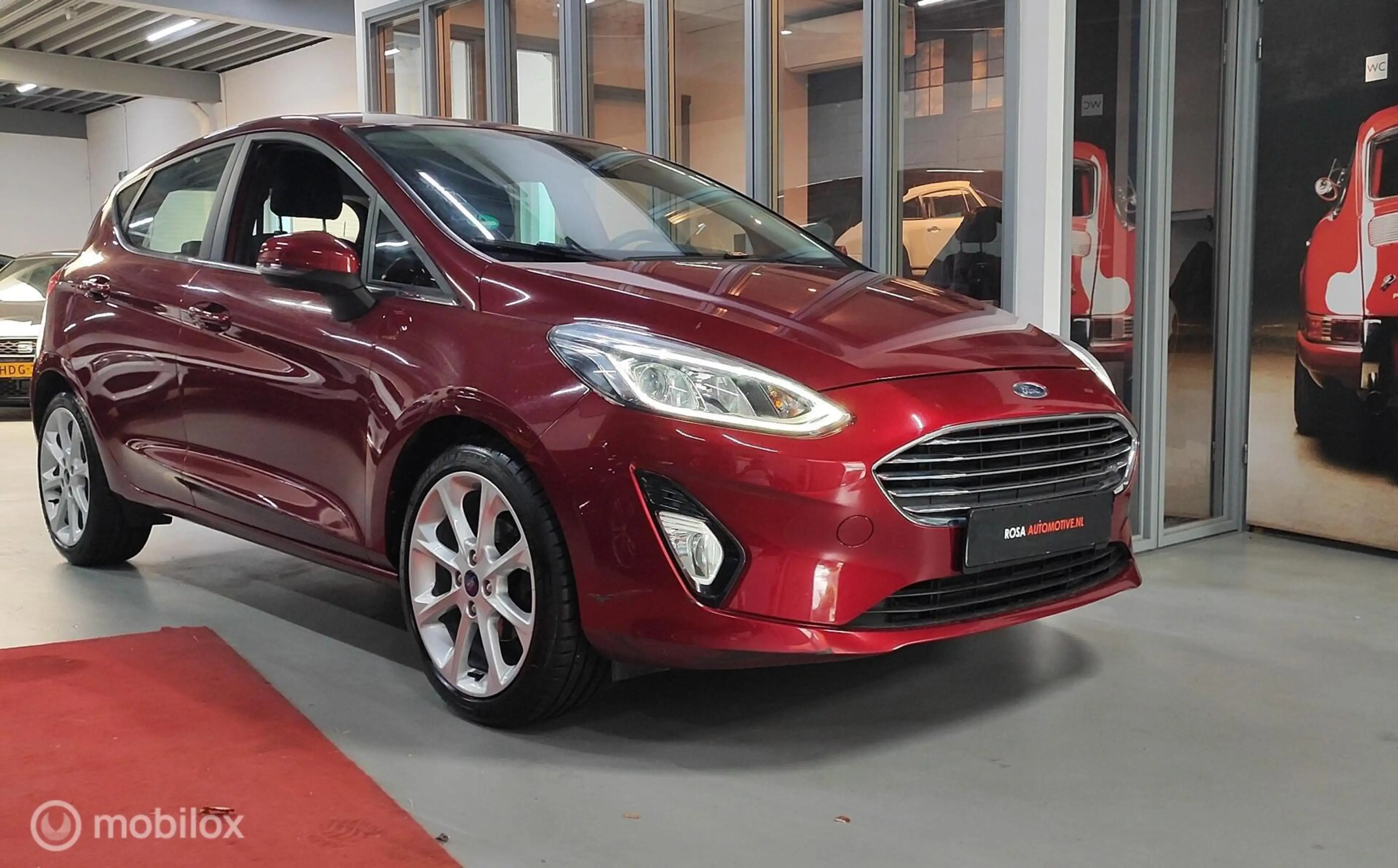 Ford Fiesta 1.0 EcoBoost AUTOMAAT Titanium CARPLAY NIEUW DISTR