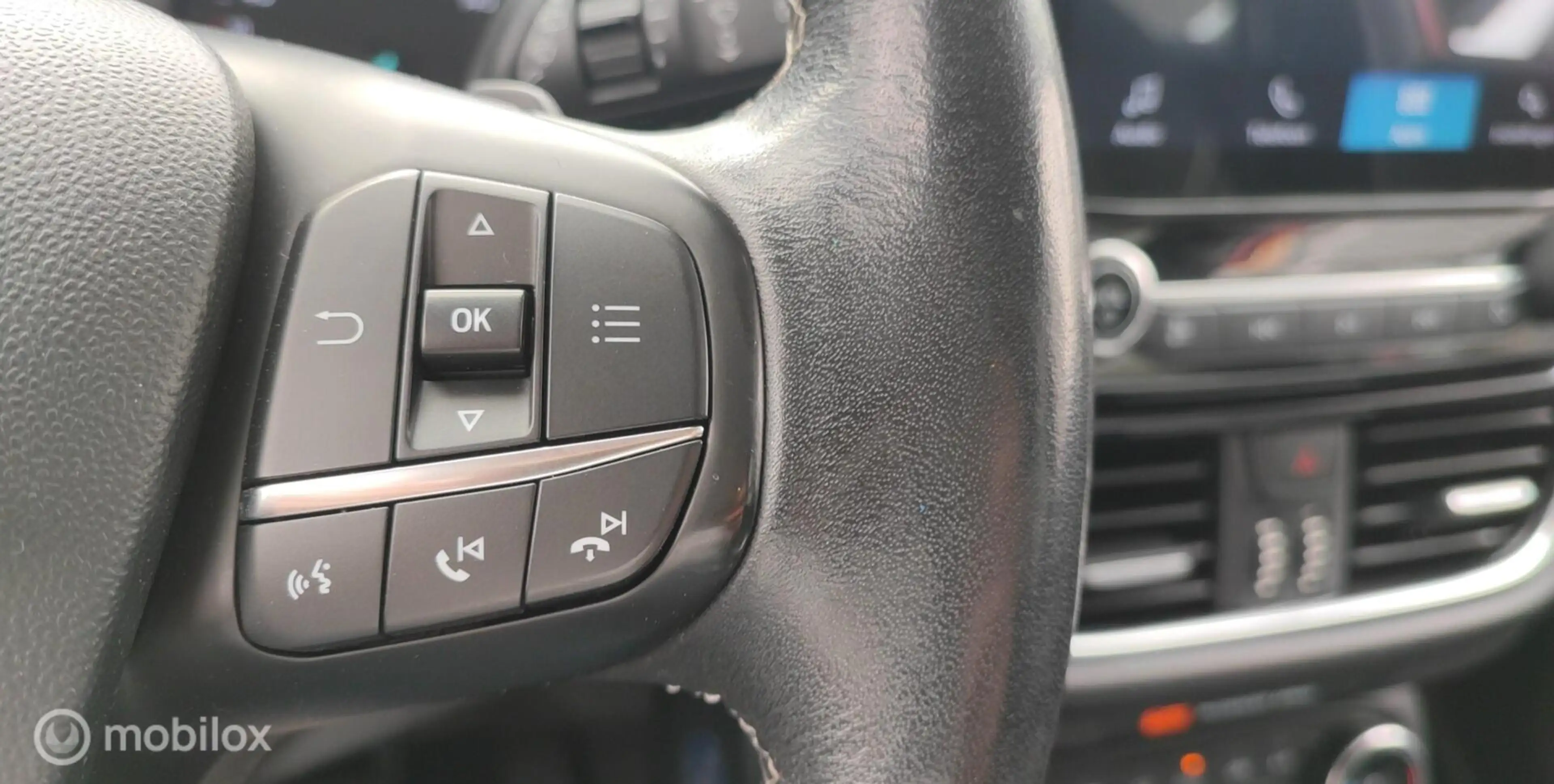 Ford Fiesta 1.0 EcoBoost AUTOMAAT Titanium CARPLAY NIEUW DISTR — photo 30