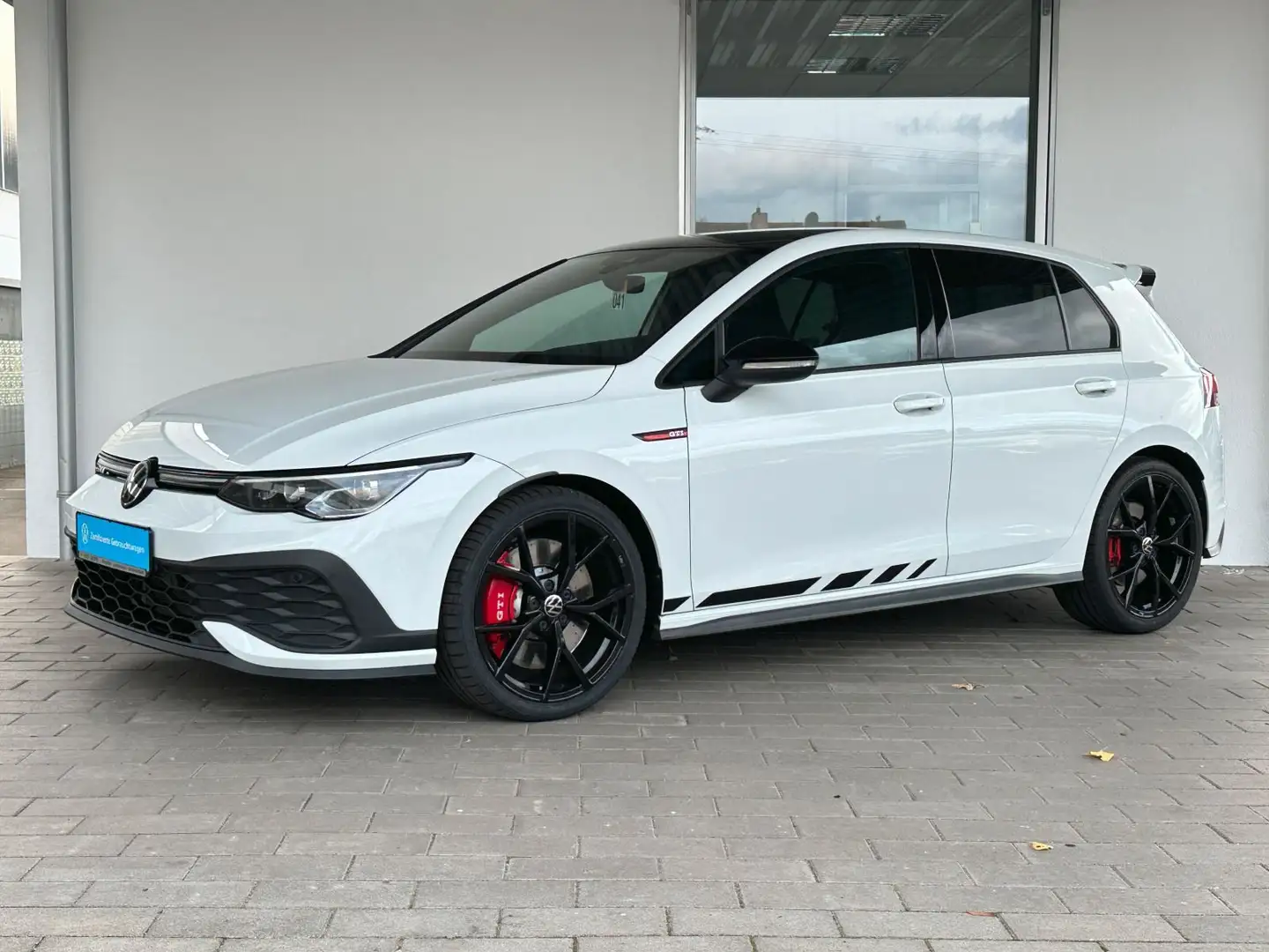 Volkswagen Golf GTI Clubsport 2.0 TSI DSG ACC RFK NAVI CARP Wit - 2