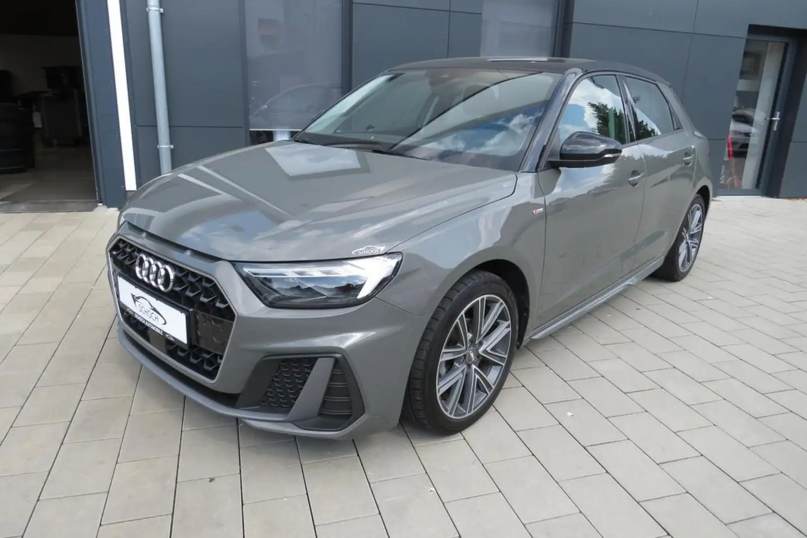 Audi A1 Sportback 1.0 25 TFSI - 95  SPORTBACK 2019 S line Gris - 1
