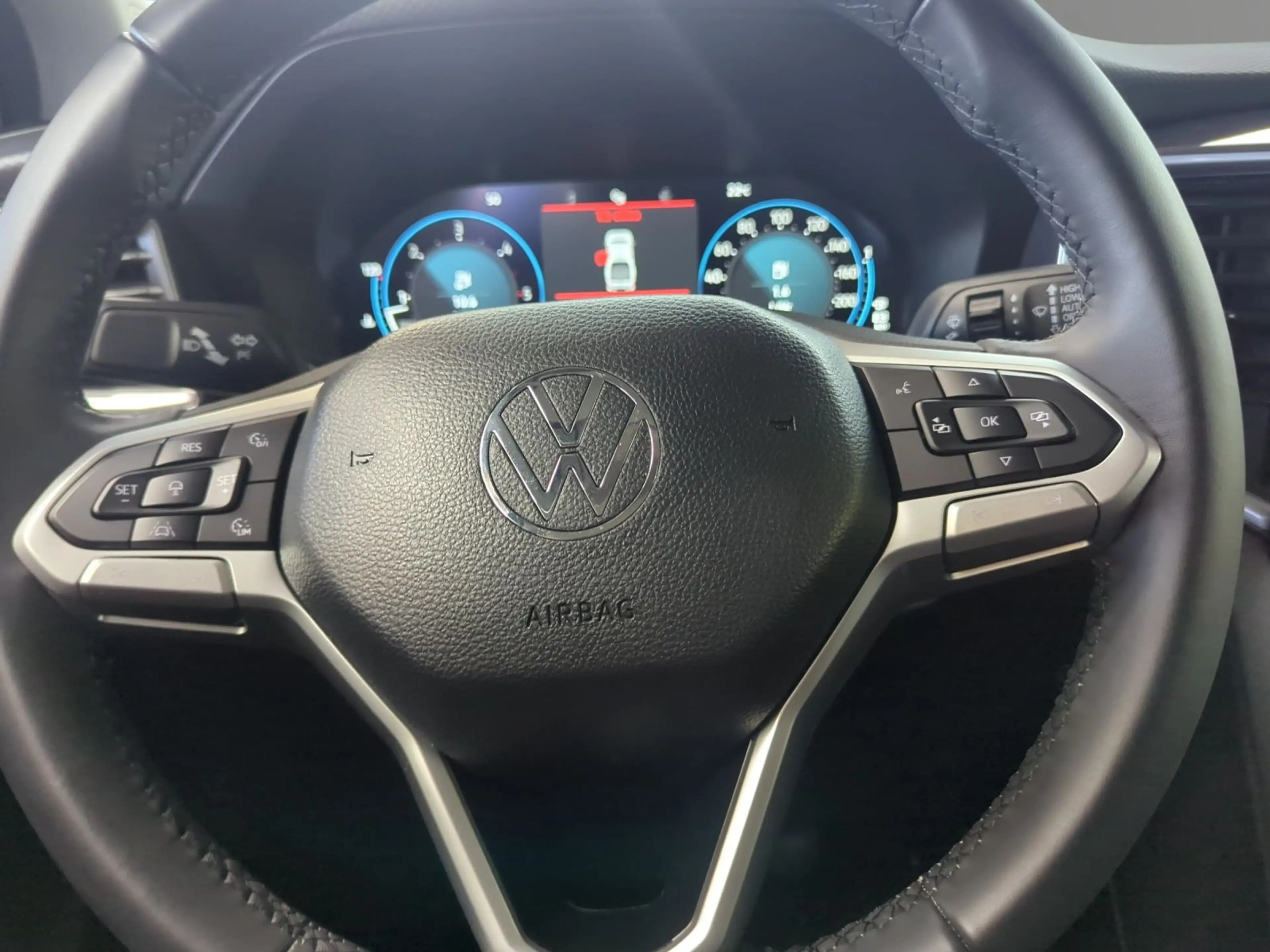 Volkswagen Amarok Style 3.0 TDI 4M AHK LEDER MATRIX STANDHZ — photo 11