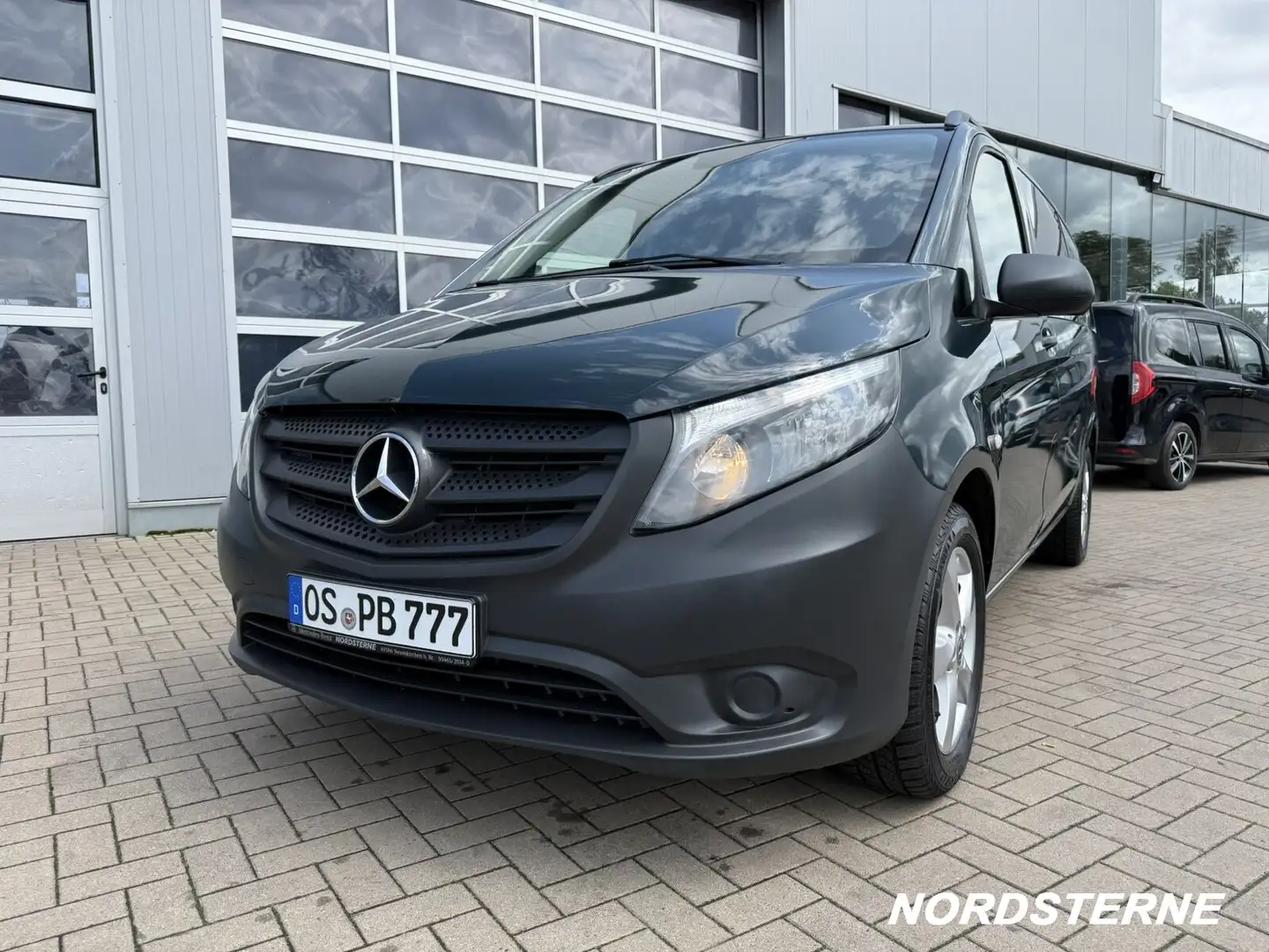 Mercedes-Benz V 200 V 200d 4x4 Tourer AUDIO40 KAMERA STDHZG AHK Vito Green - 2