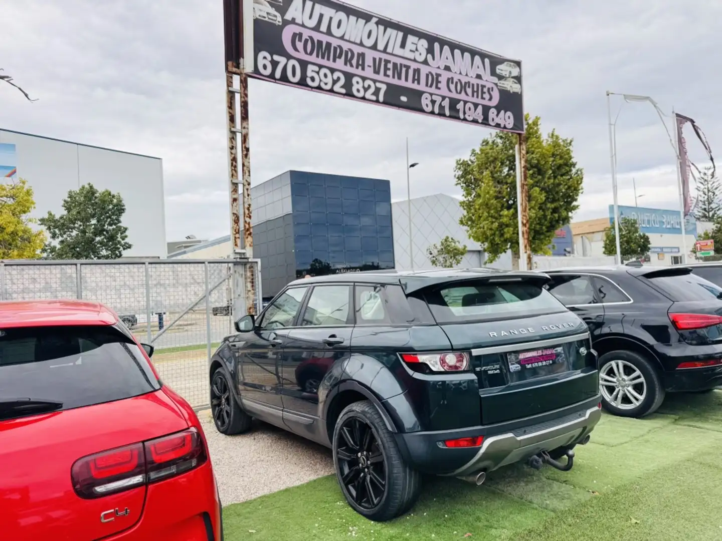 Land Rover Range Rover Evoque 2.2L SD4 Prestige 4x4 190 Aut. Noir - 1