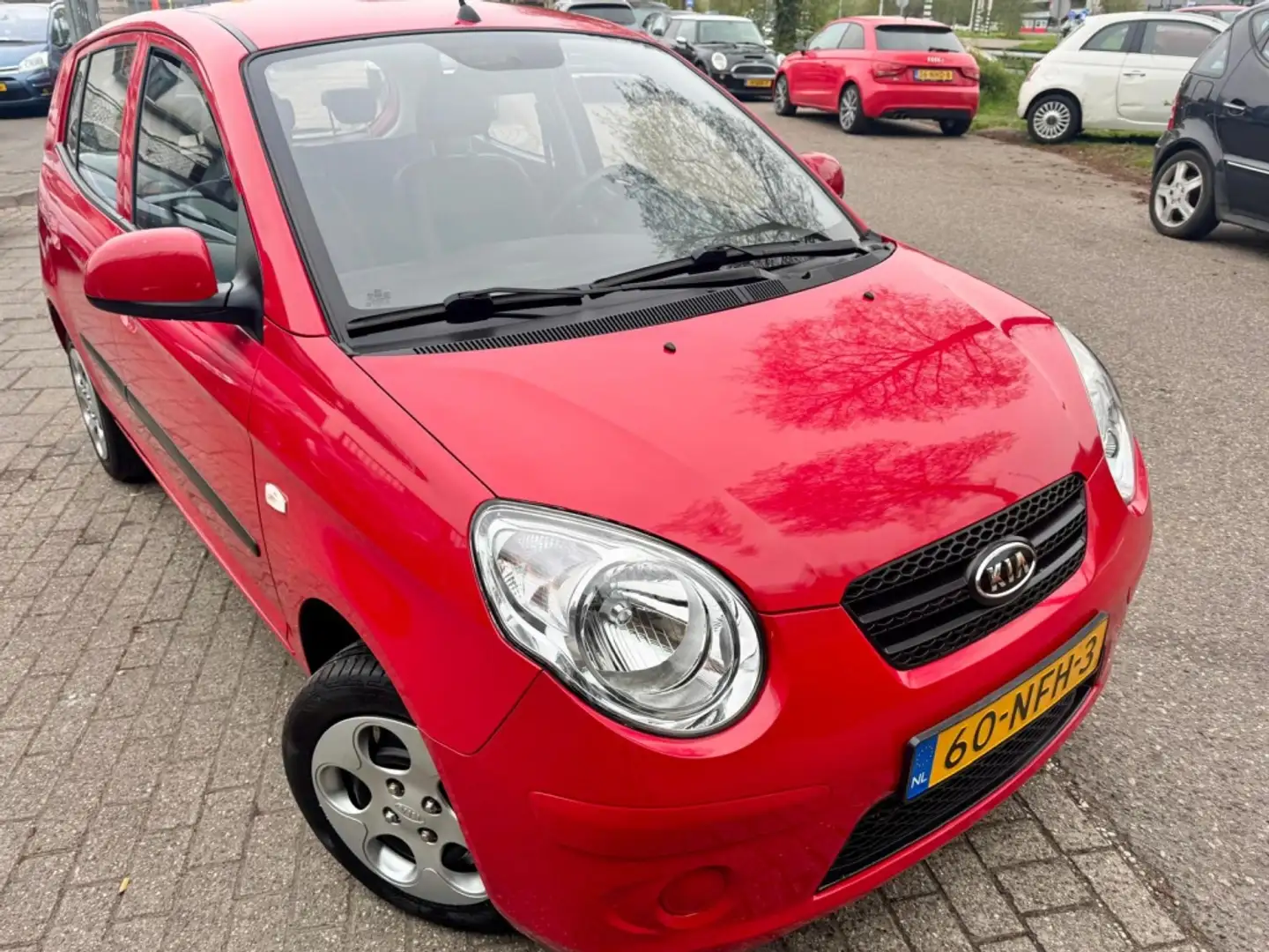 Kia Picanto 1.0 X-pect Rood - 1