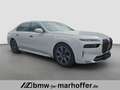 BMW 740 d xDrive Iconic Glow  Autobahnassist Weiß - thumbnail 2
