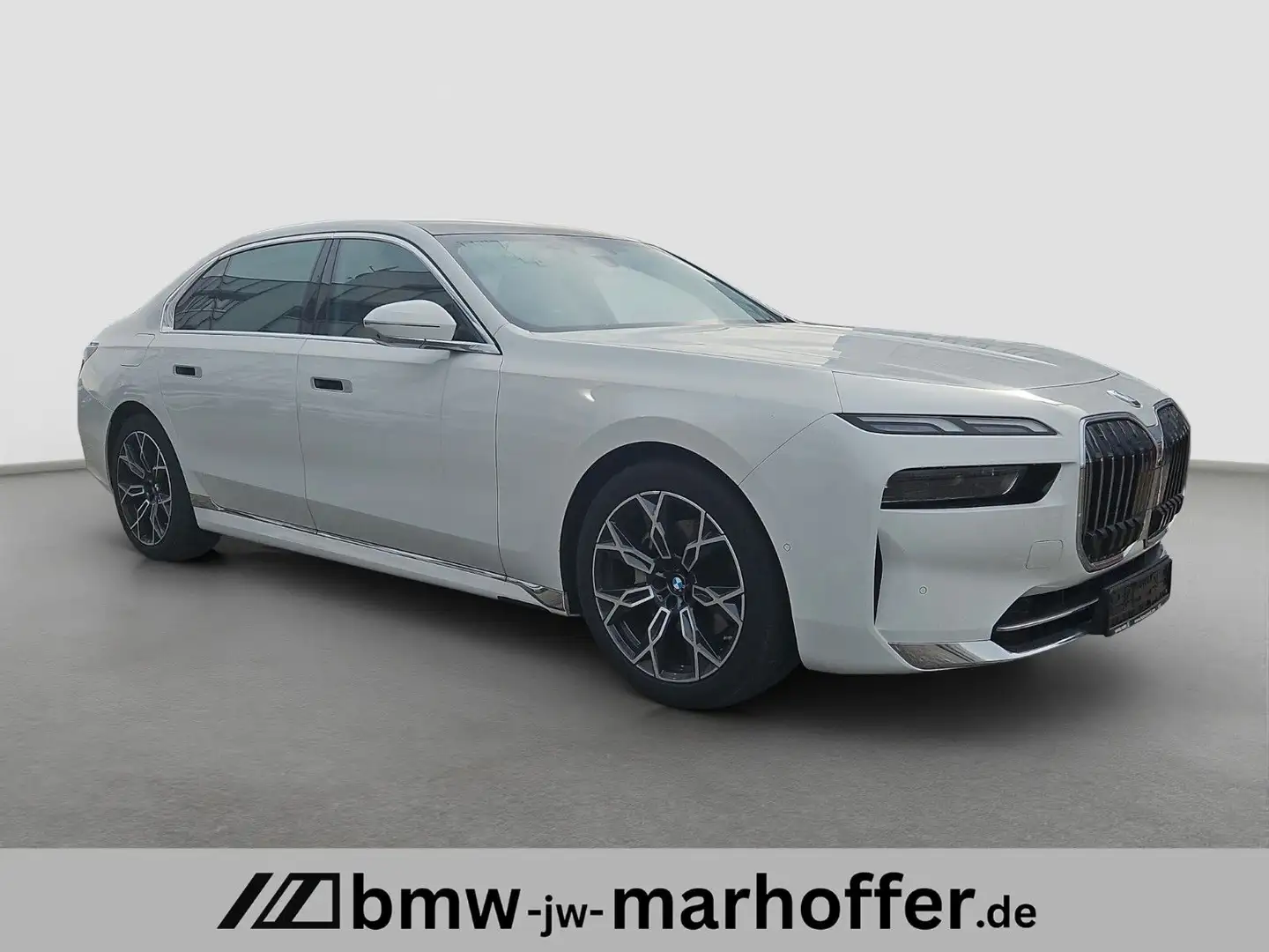 BMW 740 d xDrive Iconic Glow  Autobahnassist Weiß - 2