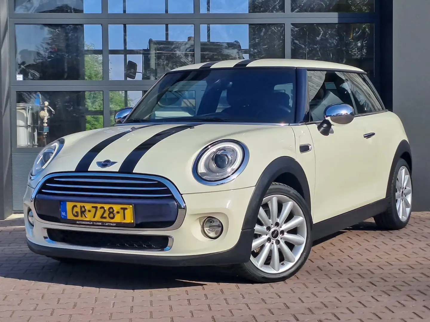 MINI Cooper Mini 1.5 Business | Automaat | LED | Airco | Cruis Білий - 1