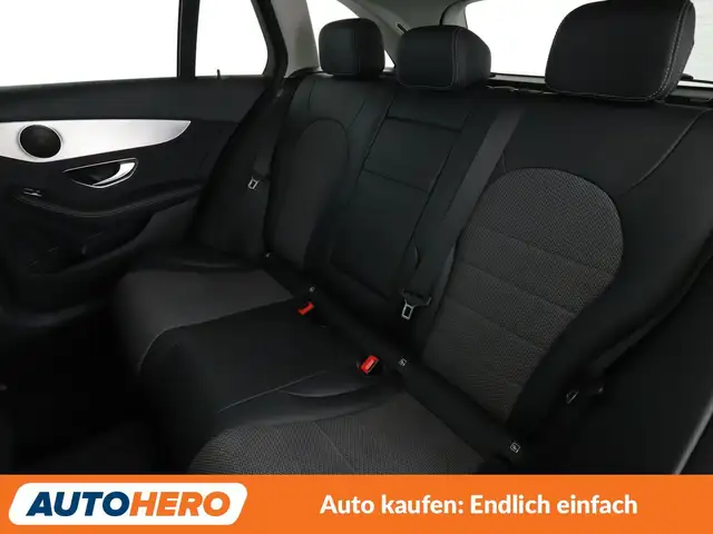 Mercedes-Benz C-Class view 14
