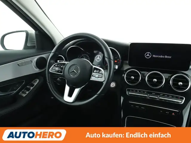 Mercedes-Benz C-Class view 13
