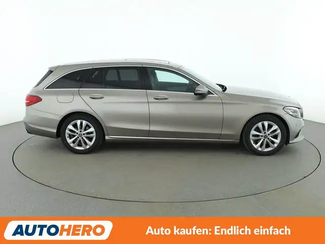 Mercedes-Benz C-Class view 7