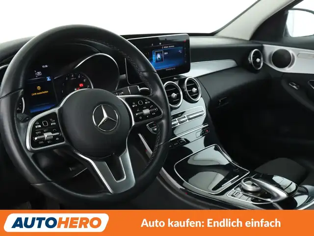 Mercedes-Benz C-Class view 11