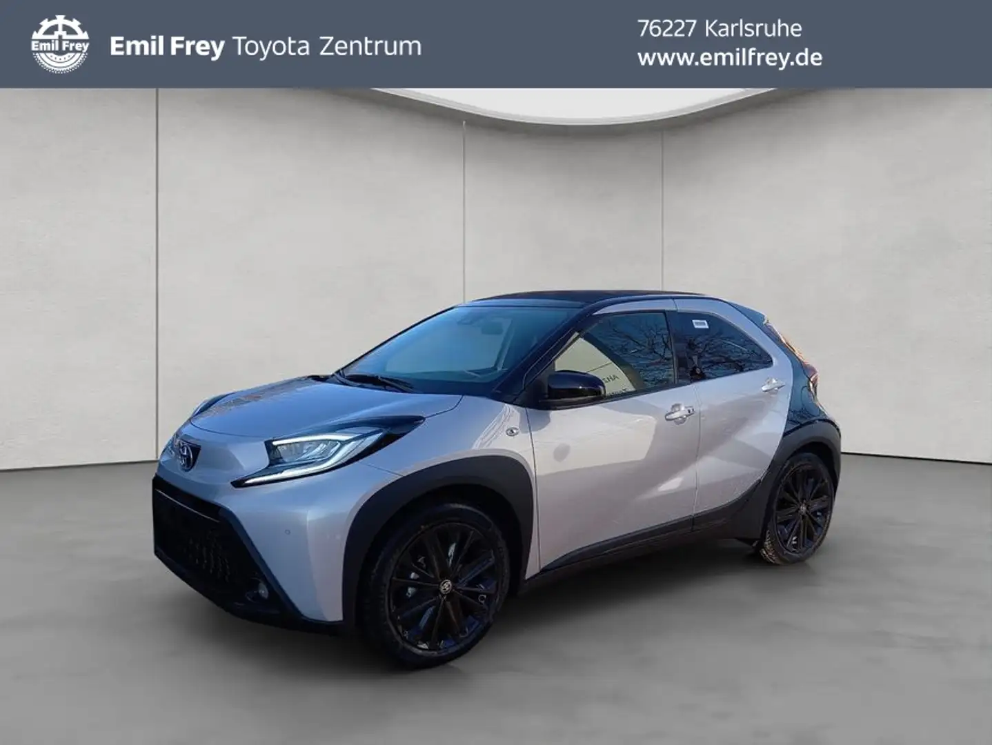 Toyota Aygo X X S-CVT JBL 53 kW, 5-türig Vohrführwagen Silber - 1