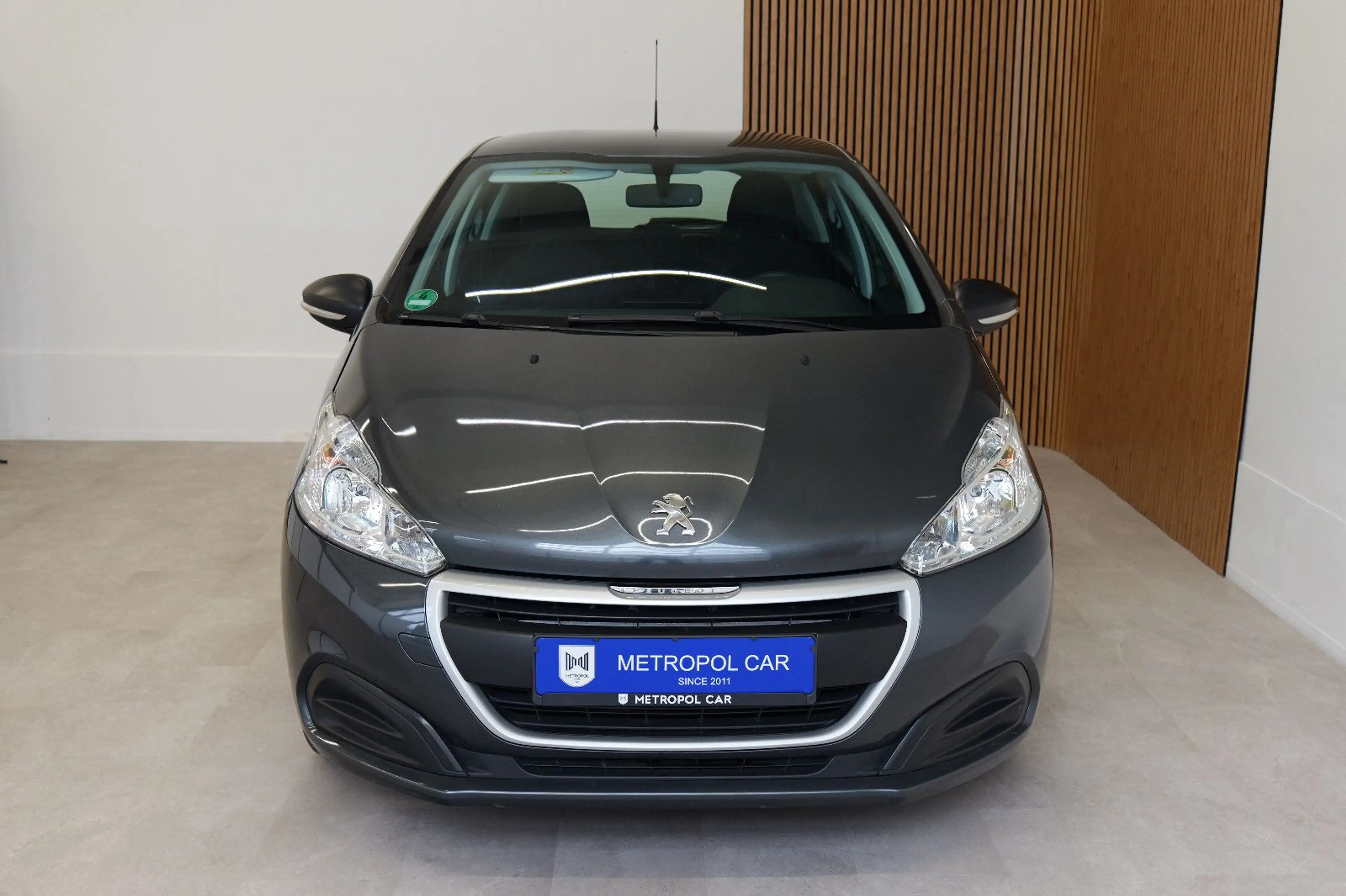 Peugeot 208 1.2 PureTech Access TEMP/KLIMA/ZV+TÜV 07.27 — photo 8