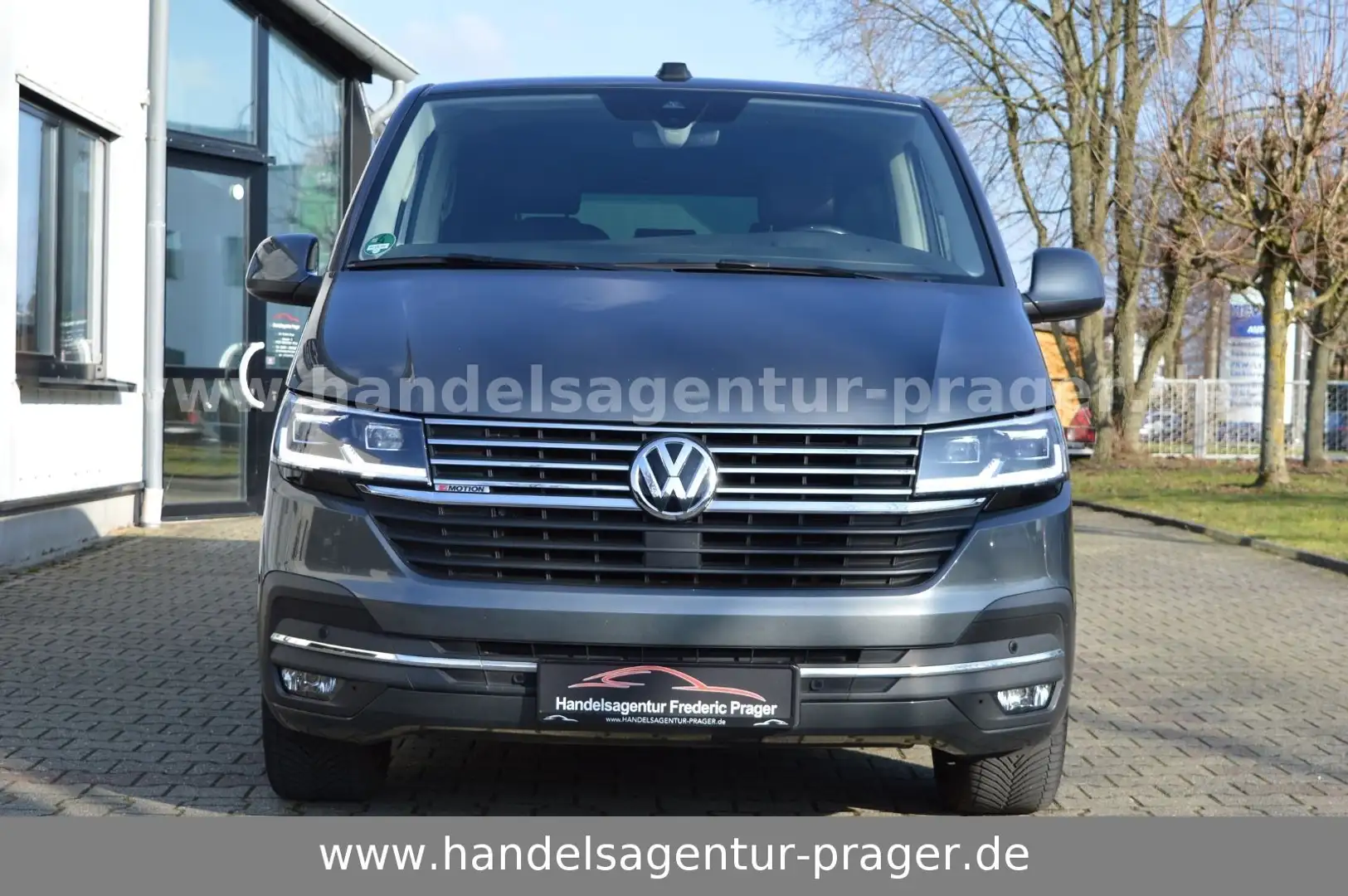 Volkswagen T6 Multivan T6.1 Multivan Gen SIX LED ACC 4Motion DSG Grau - 2