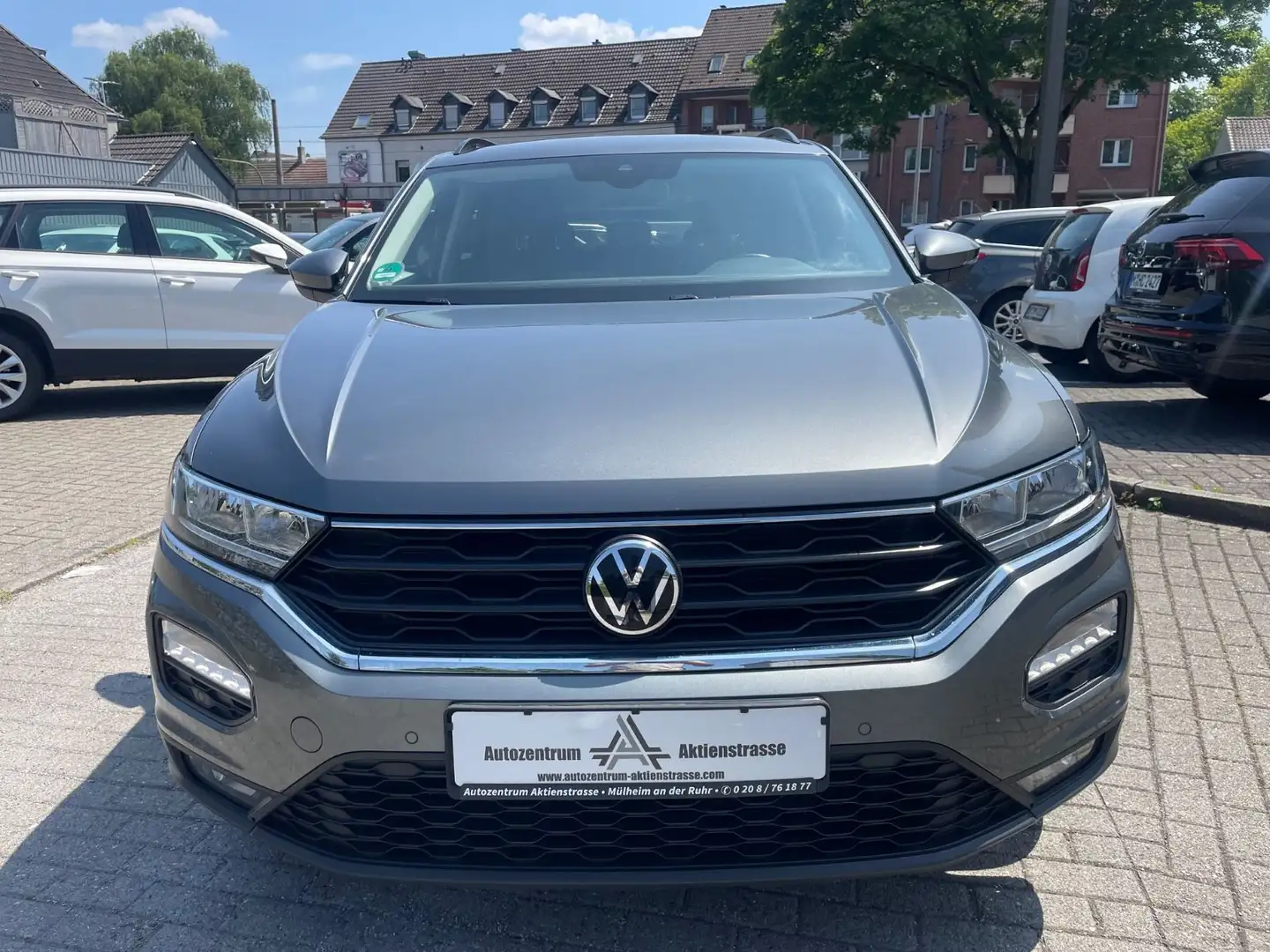 Volkswagen T-Roc Navi Klima 1.Hand LM Sitzh PDC ACC 1.Hand Grijs - 1