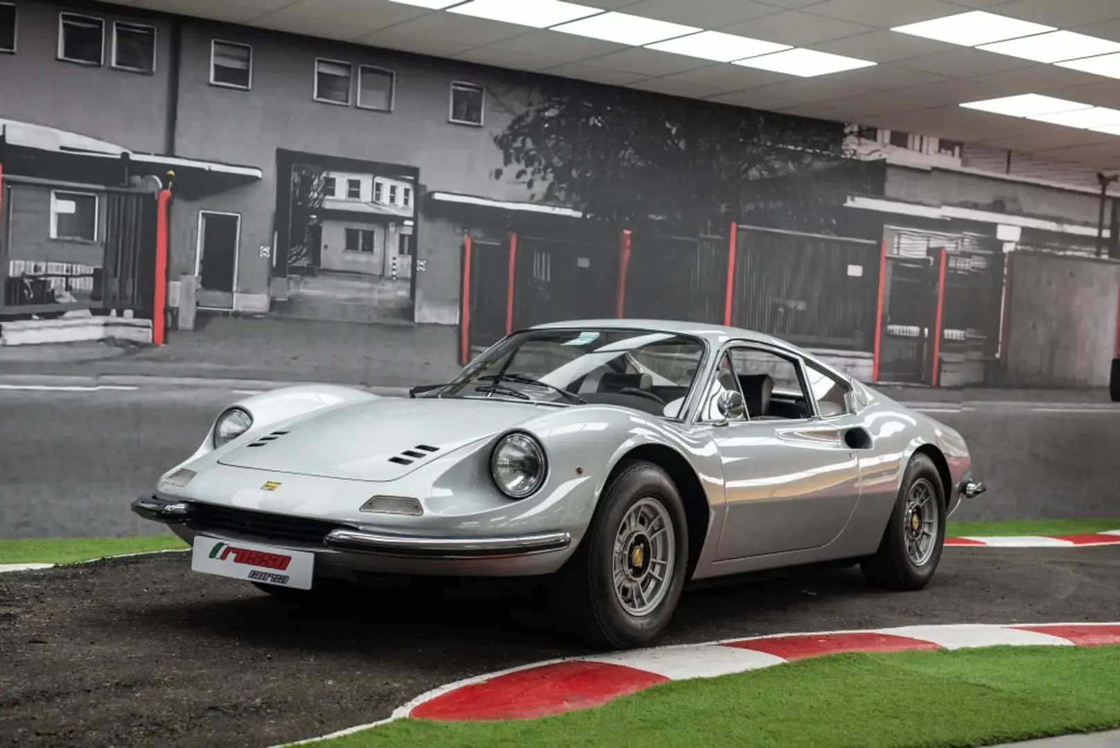 Ferrari 246 Dino GT Šedá - 1