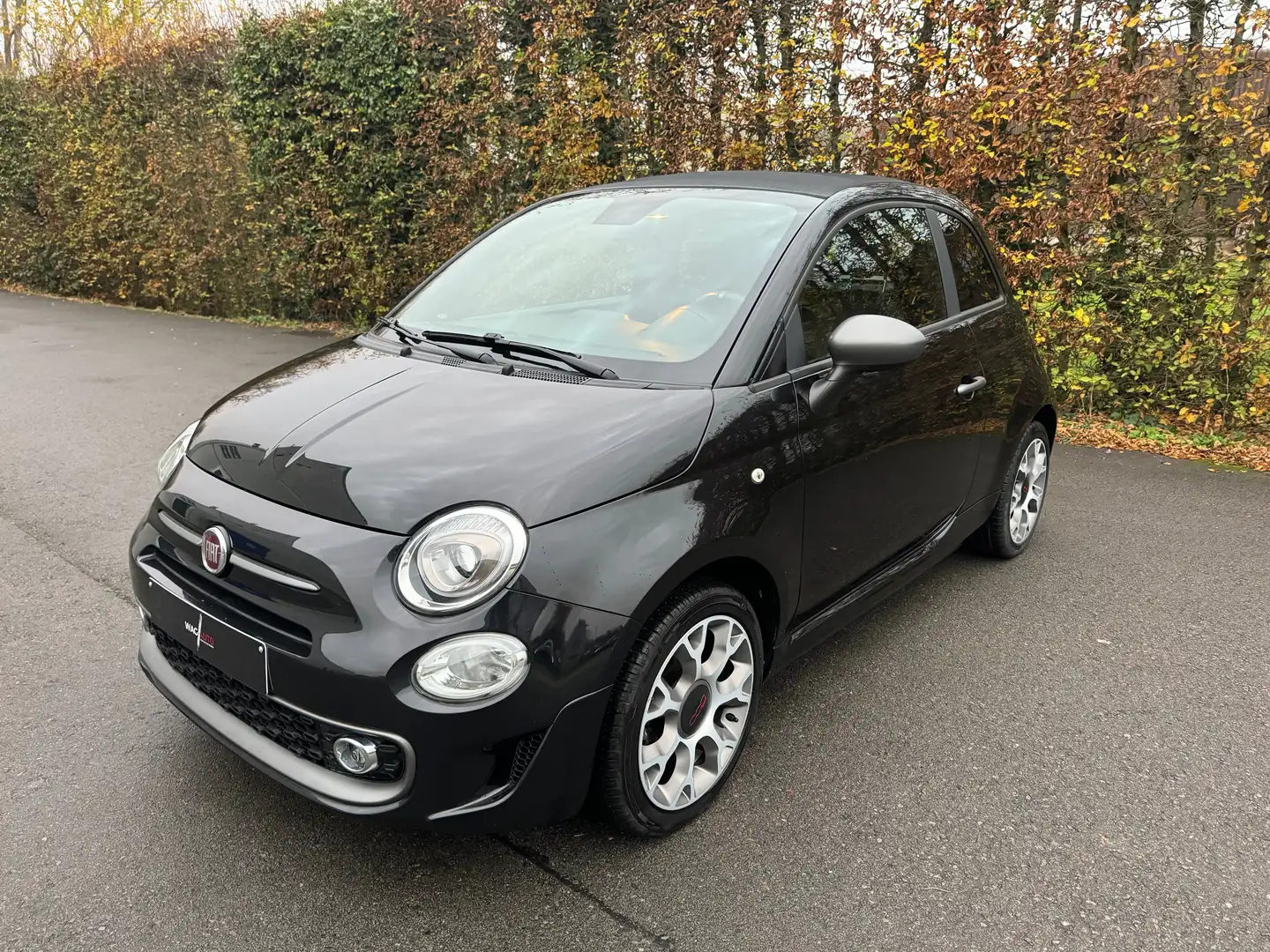 Fiat 500C 1.2i Sport / BEATS / / CARPLAY / / PDC / Noir - 1