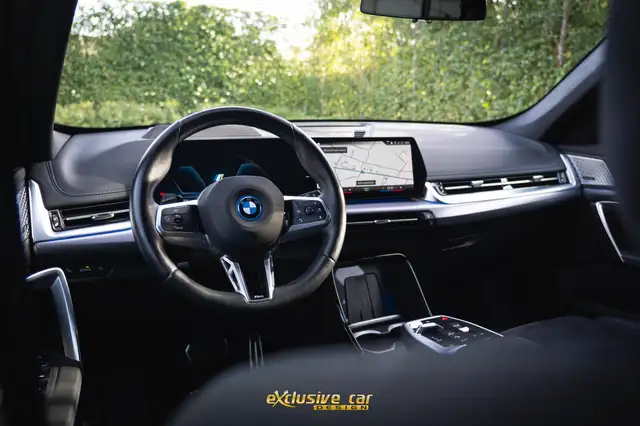 BMW Ix1 view 23